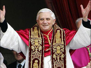 Uk: 8000 firme in due giorni contro la visita del Papa - ratzinger papa - Gay.it