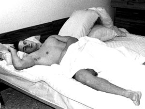 RISVEGLIO IN BELLEZZA - risveglio04 - Gay.it