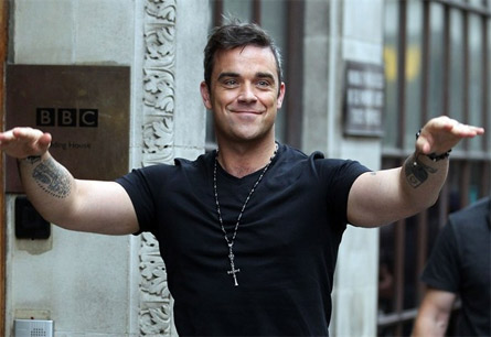 Robbie Williams: "Sono gay al 49 per cento" - robbie1 - Gay.it