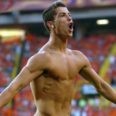 Cristiano Ronaldo, sexy papà single - ronaldo vanityF2 - Gay.it