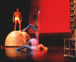 DANZARE, FORSE SOGNARE - Salome2 - Gay.it