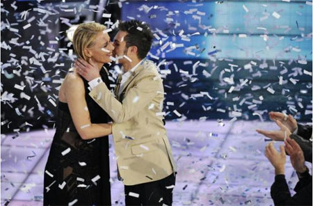 Sanremo: ha vinto Marco Carta, Povia secondo - sanremo09F2 - Gay.it