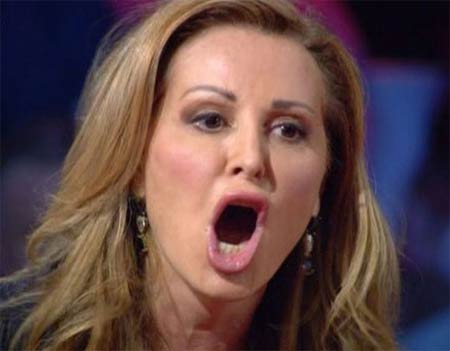 Giovanardi contro Madonna: "E' per famiglie gay, quindi..." - santanche madonnaF1 - Gay.it