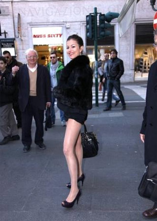 Sara Tommasi: "Mi piacciono anche le ragazze" - sara tommasiF2 - Gay.it