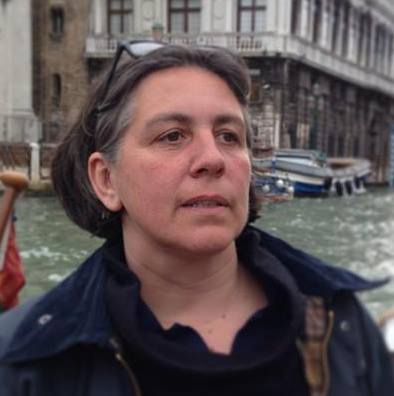 Insulti alla consigliera lesbica, abbandonata dalla sua maggioranza - seibezzi insulti3 - Gay.it