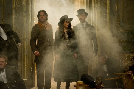 Sherlock Holmes e Watson: è quasi amore in "Gioco di Ombre" - sherlockF1 - Gay.it