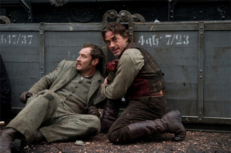 Sherlock Holmes e Watson: è quasi amore in "Gioco di Ombre" - sherlockF2 - Gay.it