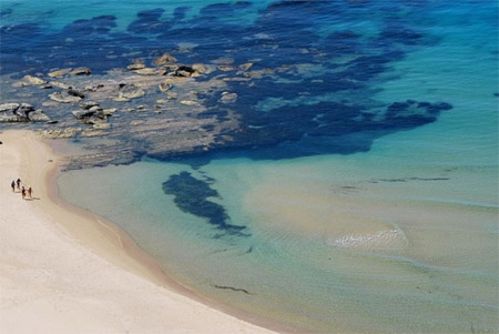 Praticavano il nudismo in spiaggia: 20 denunciati - siculianaF1 - Gay.it