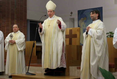 Il vescovo di Livorno incontra Arcigay - simonegiustiF2 - Gay.it