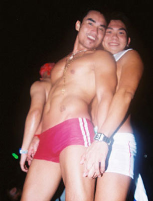 ASIA MON GAY-AMOUR - singapore06 - Gay.it