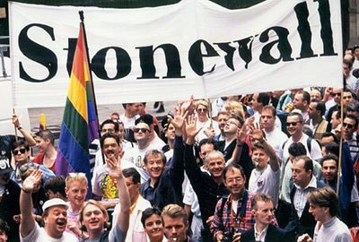 Era la notte del 28 giugno... - stonewallinnF3 - Gay.it