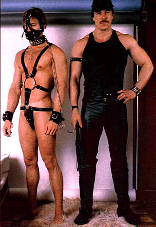 TUTTO CIÒ CHE IL PADRONE COMANDA - submission07 - Gay.it