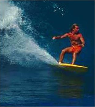 PER UN FISICO DA SURFER - surfer01 - Gay.it