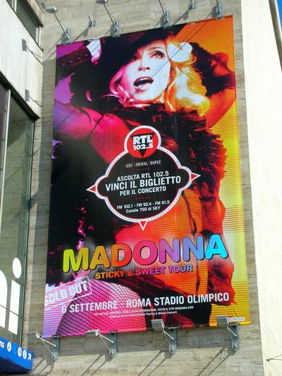Arriva Madonna: il Lotto dà i numeri da giocare - terminimadonnaF2 - Gay.it