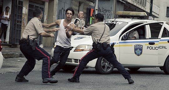 #CinemaSTop, Ti guardo: i padri ci vedono. Scabro, rigoroso, magnifico - Ti guardo 4 - Gay.it