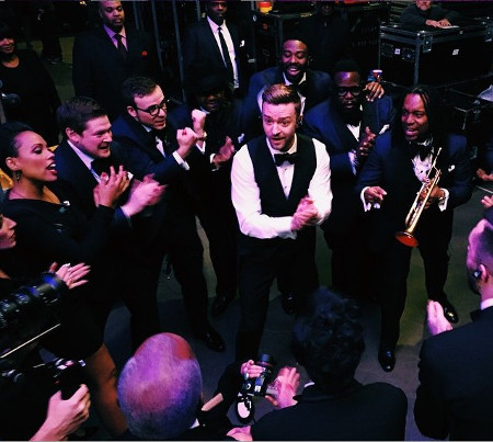 Justin Timberlake canta al matrimonio di una coppia lesbica - timberlake matrimonio1 - Gay.it