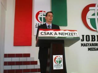 Ungheria: 8 anni di carcere ai gay che si tengono per mano - ungheria divietoF1 - Gay.it