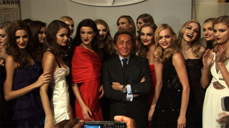 "Valentino - L'Ultimo Imperatore" a due passi dall'Oscar - valentinoaduef2 - Gay.it