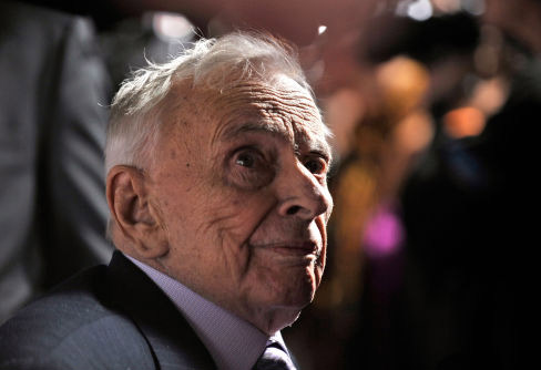 Addio Gore Vidal, scrittore gay che sdoganò l'omosessualità - vidalF1 - Gay.it