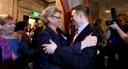 Washington: ancora sì a nozze gay, la governatrice festeggia - washington cameraF2 - Gay.it