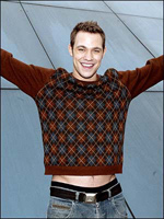 BELLO, FAMOSO E... GAY! - will young03 - Gay.it