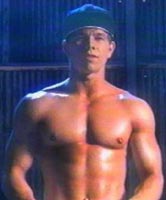 MARK WAHLBERG: SPOGLIARELLISTA PER CASO - work2big - Gay.it