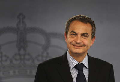 Finisce l'era Zapatero, il premier mito dei gay italiani - zapateroadiosF1 - Gay.it