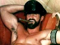 TRE GIORNI NEL MONDO LEATHER