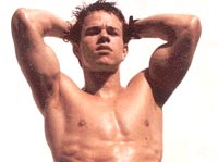 MARK WAHLBERG: SPOGLIARELLISTA PER CASO