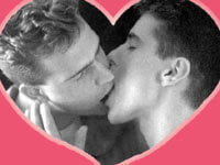 REGALI D'AMORE - bacio valentino - Gay.it