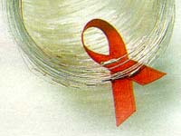 E' morta Emilia Ferrara, attivista anti-Aids - 0104 aidssimbolo 1 - Gay.it