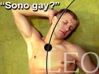 "SONO GAY?"