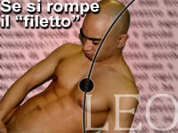 SE SI ROMPE IL "FILETTO" - leo23 1 3 - Gay.it