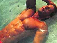 Primo uomo campione di nuoto sincronizzato - nuotatore0 - Gay.it