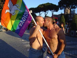 NIENTE BACI TRA PALESTRATI! - bobybuilder pride02 - Gay.it