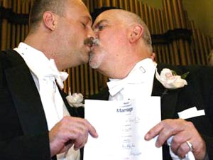 Canada: proteste contro i matrimoni gay - gay marriage canada2 1 - Gay.it