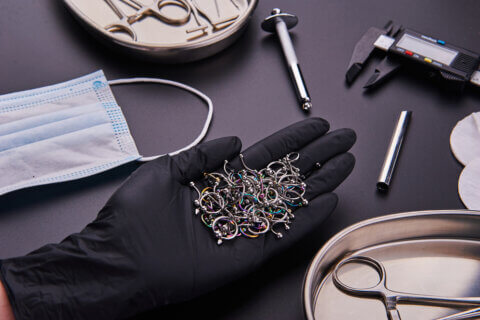tutto sul piercing al pene: benefici e controindicazioni