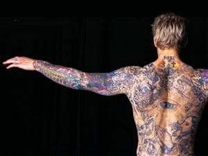 IL CORPO DECORATO