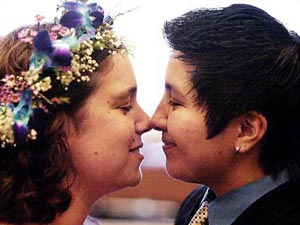 USA: matrimoni gay, denunciati due preti - gaymarriage 2 20 6 - Gay.it