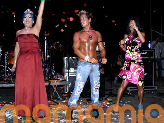 NOTTI GAY CON DRAG & DANCERS