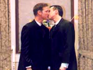 PRIME NOZZE GAY IN FRANCIA - nozze gay10 - Gay.it