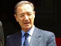 “VOI GAY SIETE ANORMALI…”