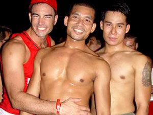 ASIA MON GAY-AMOUR