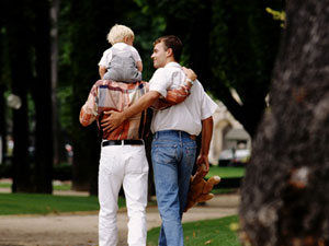 Oklahoma: coppie gay sfidano legge sull'adozione - gayfamily20 - Gay.it