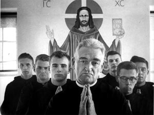 Tonini: gay nella chiesa sono un’immensa sciagura