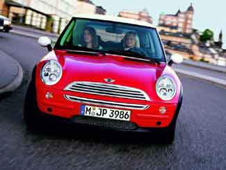 MINICAR: PERCHÈ PICCOLO È BELLO