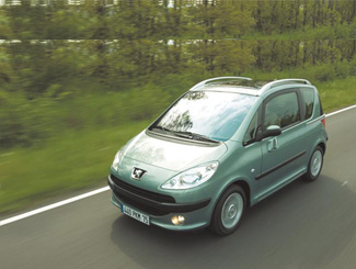 LA NUOVA PEUGEOT 1007