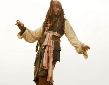 Johnny Depp: quant’è gay il mio pirata Jack Sparrow - Johnny Depp Sparrow - Gay.it