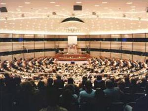 Parlamento Europeo ed esclusione sociale gay-lesbica