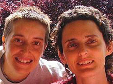Spagna: rifiuta adozione a una lesbica, sospeso giudice - lesbiche spagnaBASE - Gay.it